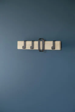 Novoform Fluke Kangerække 50 Cm, Naturlig Eg -GEJST Butik 210500 on wall