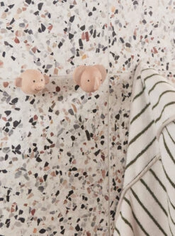 OYOY Mini Knage Elefant 7,4 Cm, Bøg 8 OYOY Mini Knage Elefant 7,4 Cm, Bøg -GEJST Butik 5712195059842 2