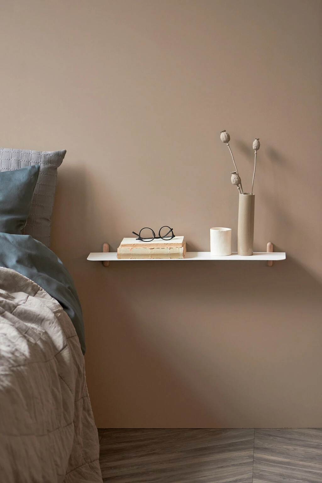 GEJST Nivo Hylde G 64 Cm, Eg/Hvid 4 GEJST Nivo Hylde G 64 Cm, Eg/Hvid - Billede 2