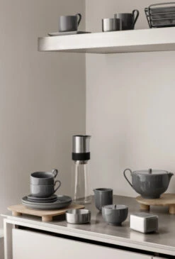 Blomus BASIC Smørboks 12 Cm, Sølv -GEJST Butik 63638 3