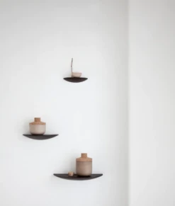 Audo Gridy Funghi Hylde 42 Cm, Sort Eg 8 Audo Gridy Funghi Hylde 42 Cm, Sort Eg -GEJST Butik 6600539 3 2