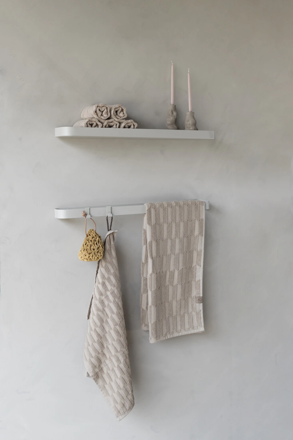 Mette Ditmer Carry Hylde 52 Cm, Sand Grey 4 Mette Ditmer Carry Hylde 52 Cm, Sand Grey - Billede 2